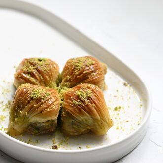 Cevizli Midye Baklava